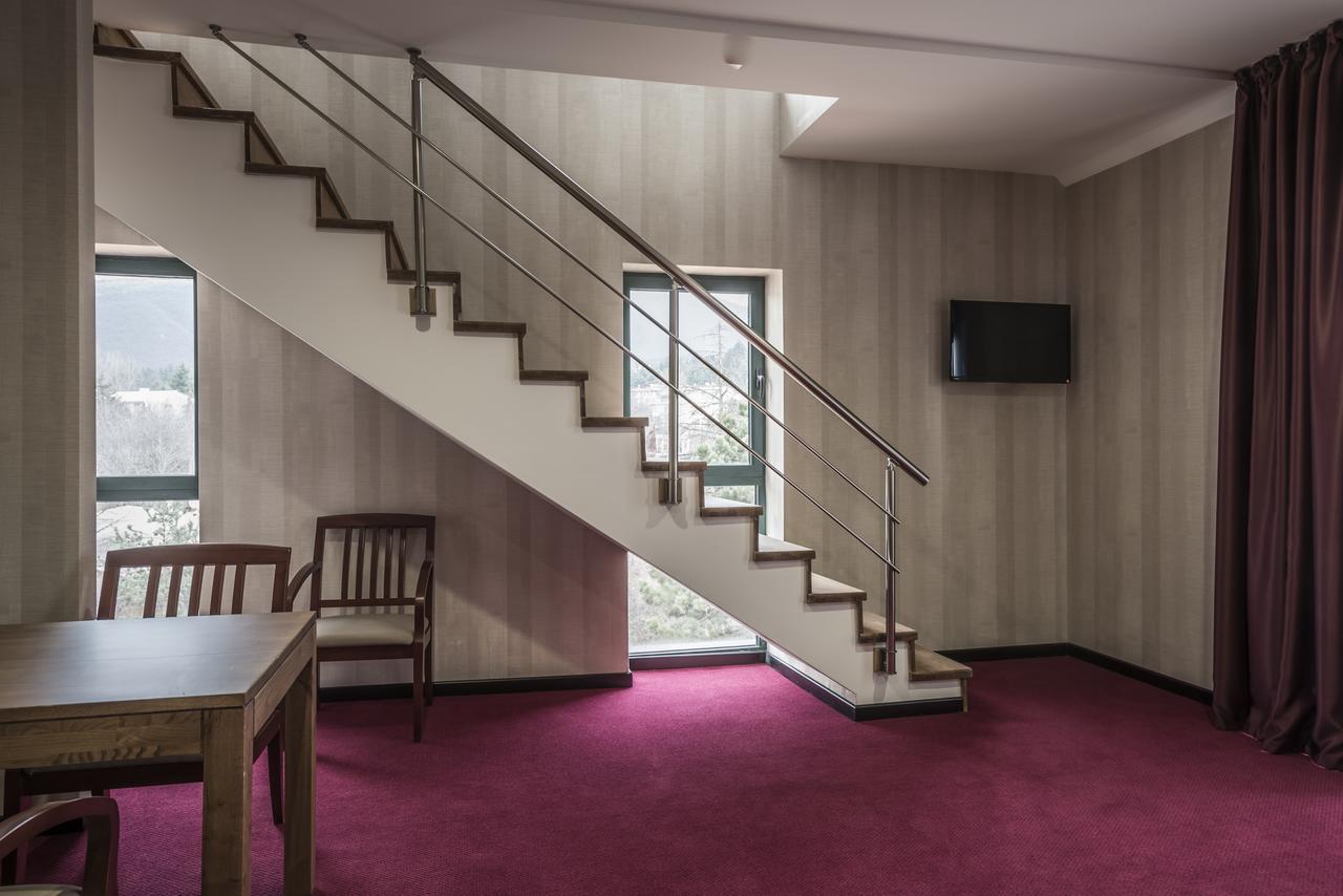 Kopala Tskneti Hotel Tsqnet'i Esterno foto